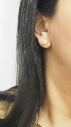 Paire de boucles d'oreilles en or jaune et perle de culture