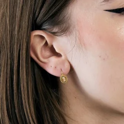 Paire de boucles d'oreilles Camée or jaune