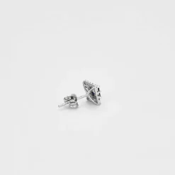 Paire de boucles d'oreilles carrées en or blanc saphirs et diamants