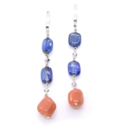 Paire de pendants d'oreilles tanzanite et corail