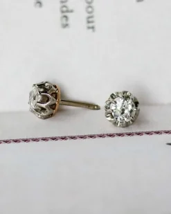 Paire de Puces d'Oreilles Anciennes Or blanc Diamants