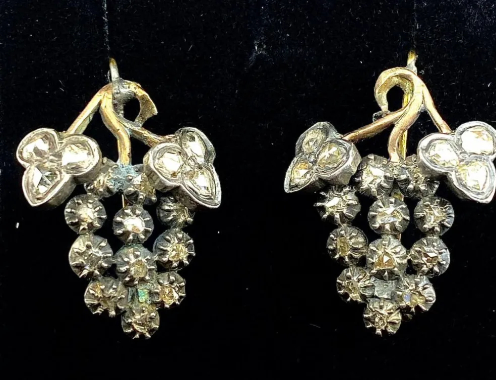 Parure collier négligé et boucles d’oreilles en or jaune et argent, diamants, Napoléon III
