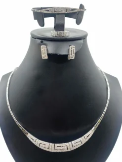 Parure or gris diamants