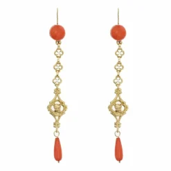 Pendants d'oreilles anciens corail et or