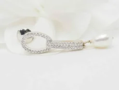 Pendants d'oreilles en or blanc, diamants et perles de culture