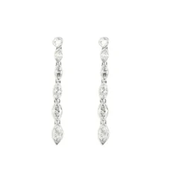 Pendants d'oreilles en platine et diamants