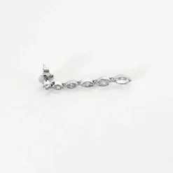 Pendants d'oreilles en platine et diamants