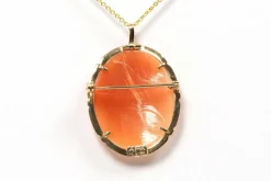 Pendentif - Broche années 50 or jaune et camée coquillage