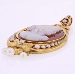 Pendentif ancien Camée et Perles fines