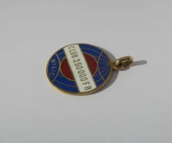 Pendentif ancien globe terrestre New York Life insurance Company émail