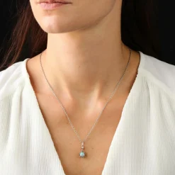 Pendentif ancien opale et diamant