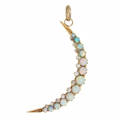 Pendentif antique victorien en forme de croissant de lune en or 18 carats avec opale et diamant