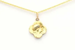 Pendentif Art Nouveau en or jaune 18 carats serti de perles