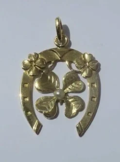 Pendentif Art Nouveau porte-bonheur