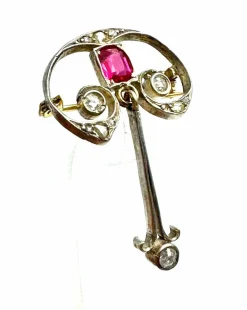 Pendentif Art nouveau, rubis et diamants
