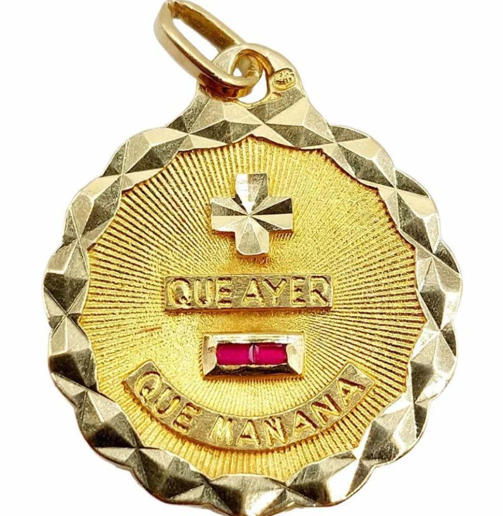 Pendentif AUGIS médaille d'amour 22mm or 18k et rubis : "+ Que Ayer - Que Manana" (circa 1970)