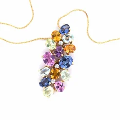 PENDENTIF avec COLLIER en OR JAUNE 18 KT - SIGNÉ ''TREA''