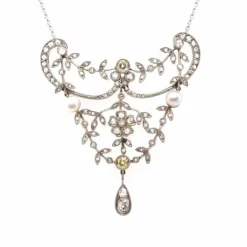 Pendentif Belle Epoque diamants et perles fines