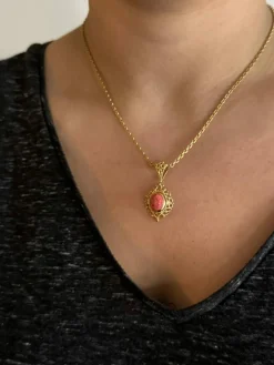 Pendentif Camée or et corail