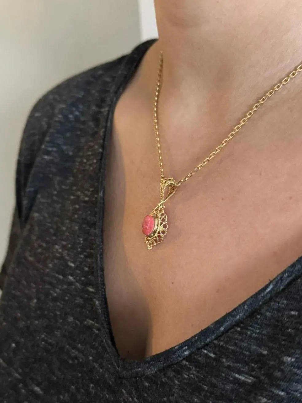 Pendentif Camée or et corail