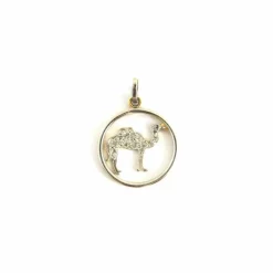 Pendentif chameau en or