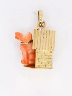 Pendentif Charms chien or jaune corail