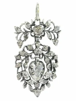 Pendentif coeur diamant