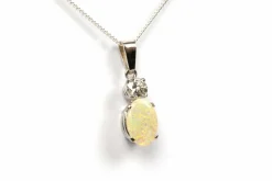 Pendentif contemporain or blanc, opale et diamant