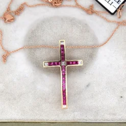 PENDENTIF CROIX avec COLLIER - OR ROSE 18 KT