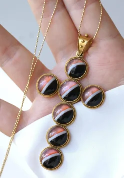 Pendentif Croix Cabochon d'Agate sur Or jaune
