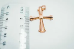 Pendentif croix en or