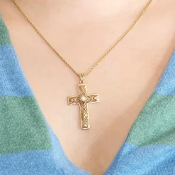 Pendentif Croix en or jaune
