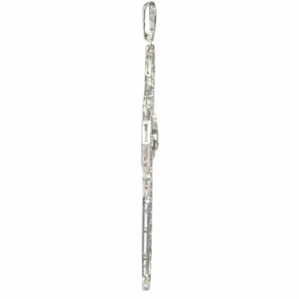 Pendentif croix en platine serti de diamants