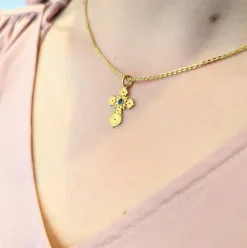 Pendentif croix or jaune