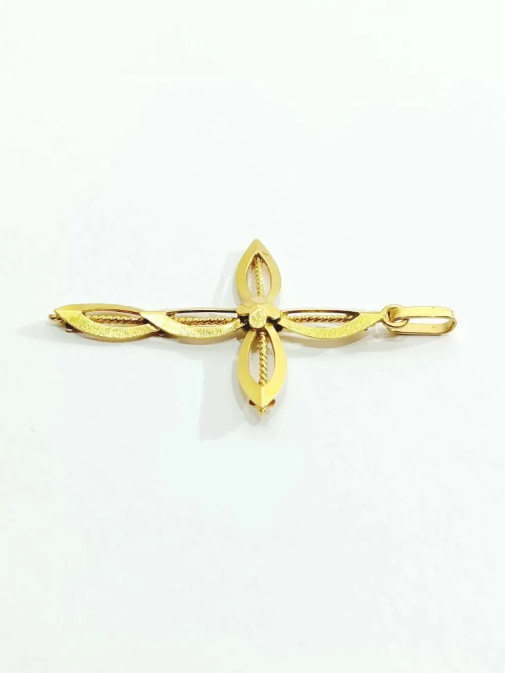 Pendentif Croix Or jaune