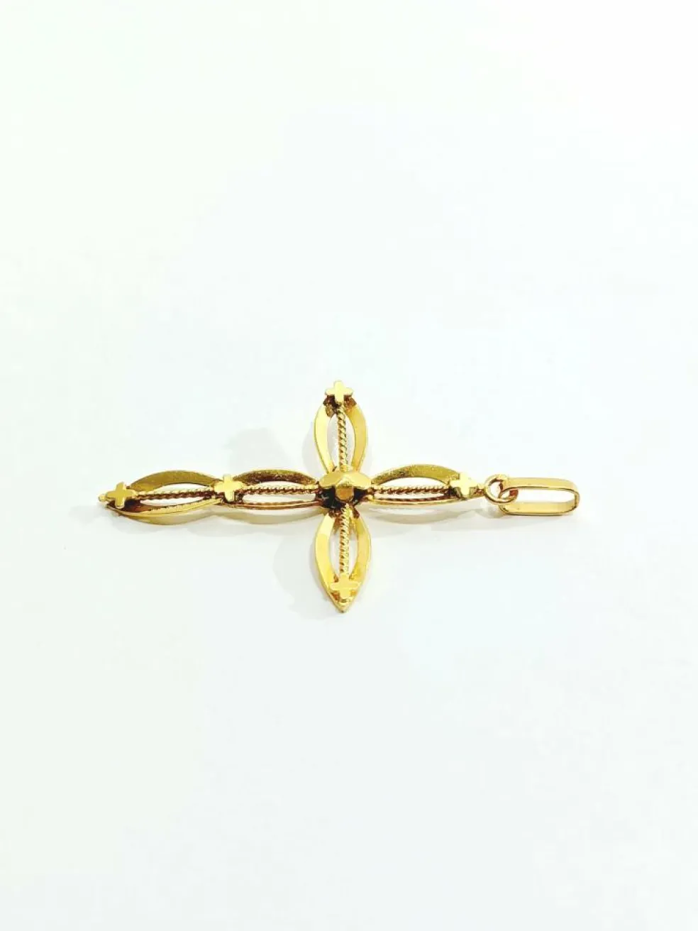 Pendentif Croix Or jaune