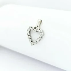 Pendentif cœur en or blanc et diamants