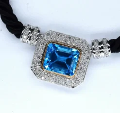Pendentif des années 80