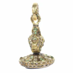 Pendentif, diamants, émeraudes, lapis-lazuli