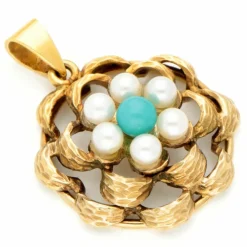 Pendentif en grappe de perles turquoise