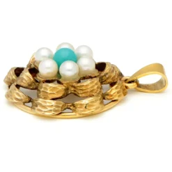 Pendentif en grappe de perles turquoise