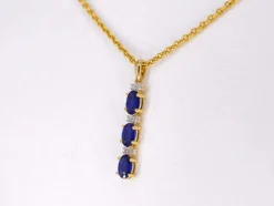 Pendentif en or avec diamants et saphir