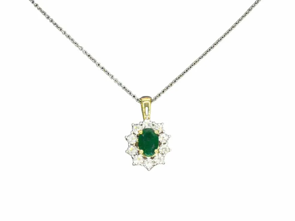 Pendentif en or avec une émeraude ovale verte et des diamants naturels