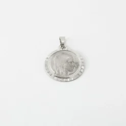 Pendentif en or blanc