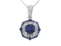 Pendentif en or blanc avec diamants et saphir