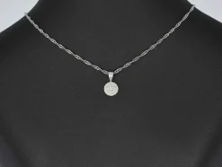 Pendentif en or blanc avec diamants