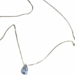 pendentif en or blanc avec saphirs