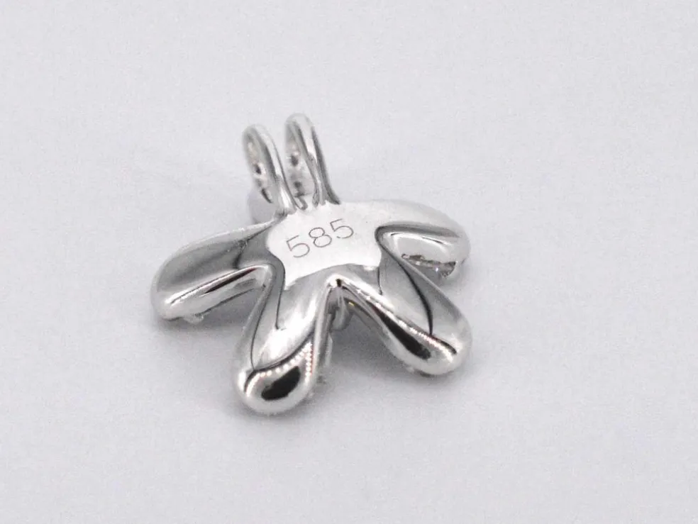 Pendentif en or blanc avec diamants naturels véritables