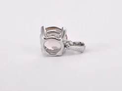 Pendentif en or blanc avec morganite