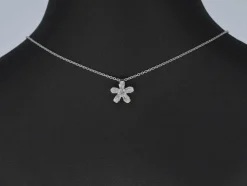 Pendentif en or blanc avec diamants naturels véritables